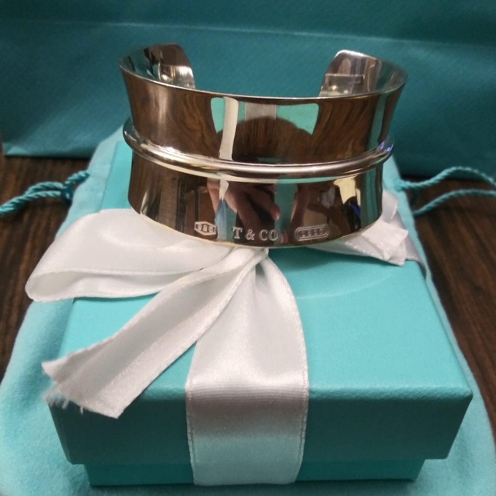 Tiffany & Co. Iconic 1837 Concave Cuff Bracelet